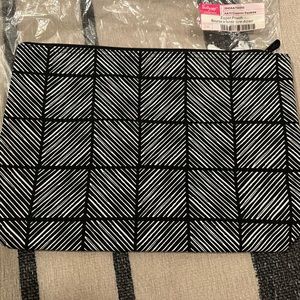 Thirty-One Zipper Pouch